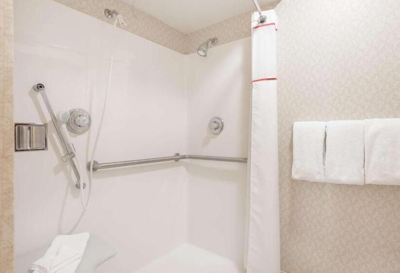 Номер Стандарт Адаптированный для Инвалидов, Value Suites Extended Stay   St Louis