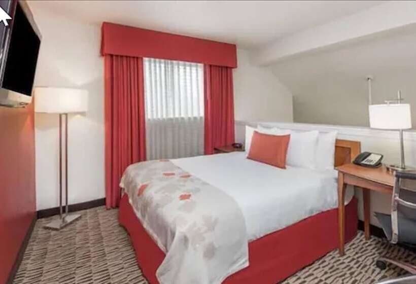 Студия Стандарт, Value Suites Extended Stay   St Louis