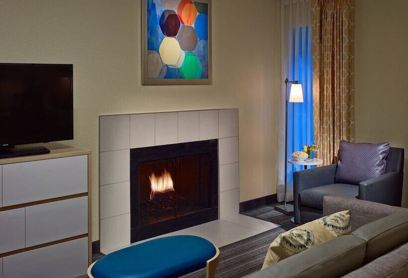 Люкс 2 Спальни, Sonesta Es Suites Columbus Dublin