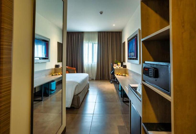 اتاق لوکس, Amika Hotel,madurai   Near Airport