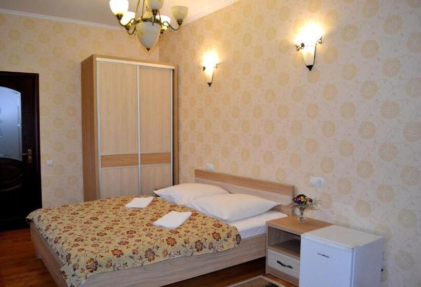 Трехместный Номер Классика, Zlata Praha