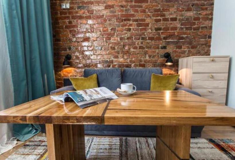 Студия Стандарт, Apartamenty Efekt 72