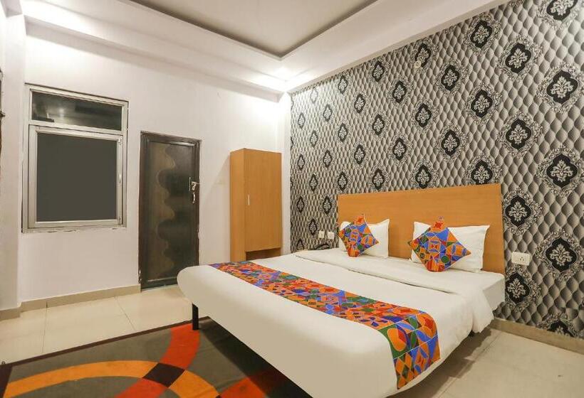 سوییت, Fabhotel Pranjul Inn