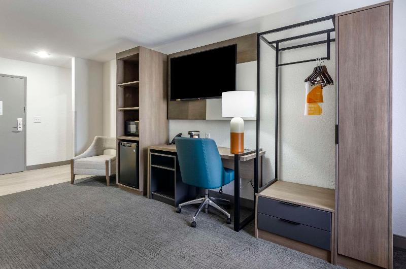스탠다드 룸 킹사이즈 침대, Comfort Inn