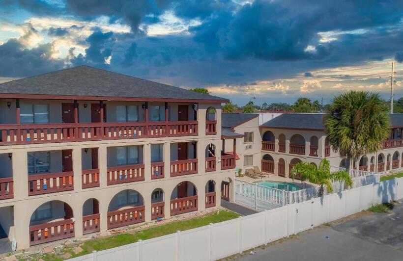 キングサイズベッドのデラックスルーム, Sevilla Inn Kissimmee  Near Disney