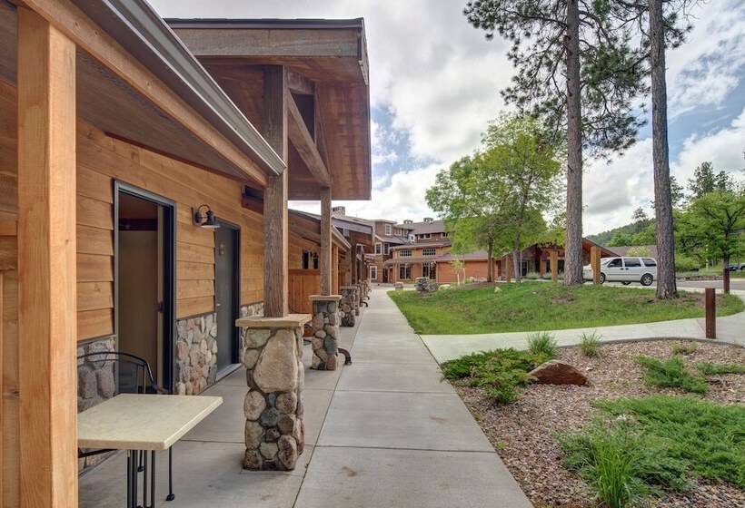 Номер Стандарт 2 Двуспальные Кровати, State Game Lodge At Custer State Park Resort