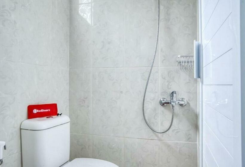 Номер Deluxe, Reddoorz Syariah Near Rsud Kota Bogor