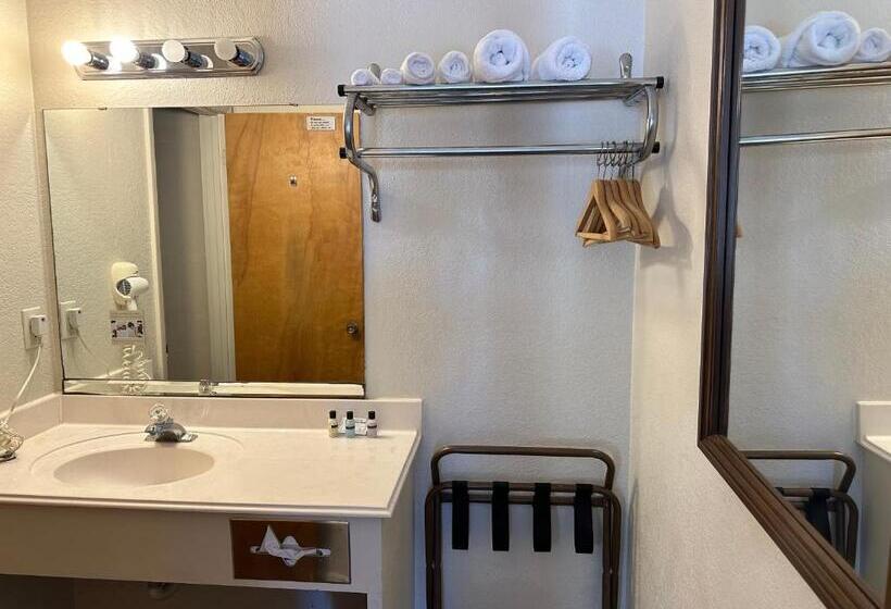 Студио Стандарт Кровать Кинг, Sunset Inn And Suites