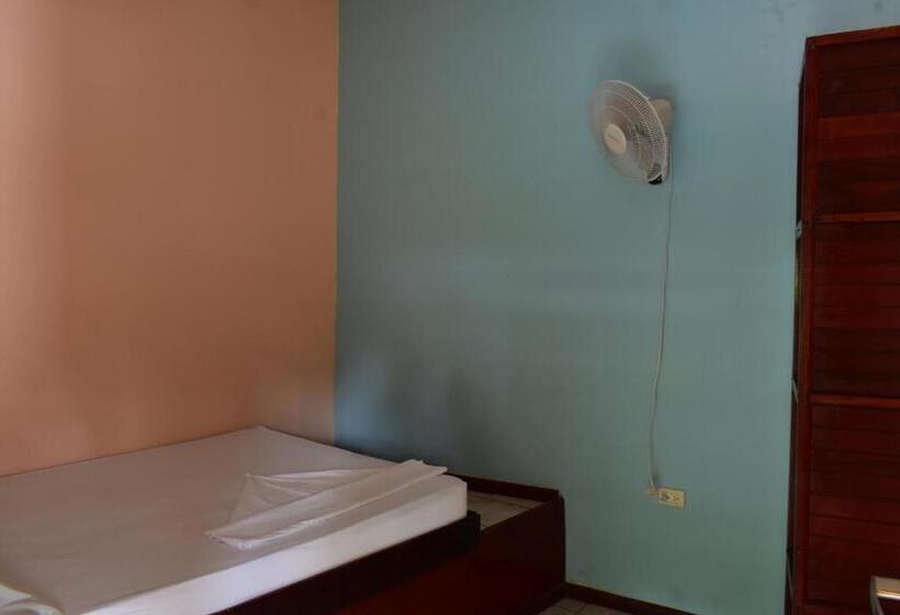 带共用浴室的标准房间, Costa Linda Art Hostel