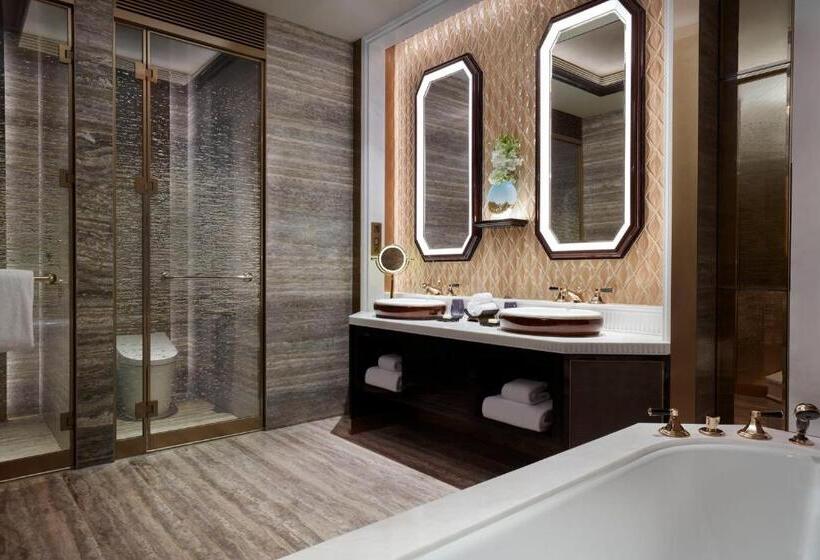 Номер Премиум, The Ritzcarlton, Nanjing