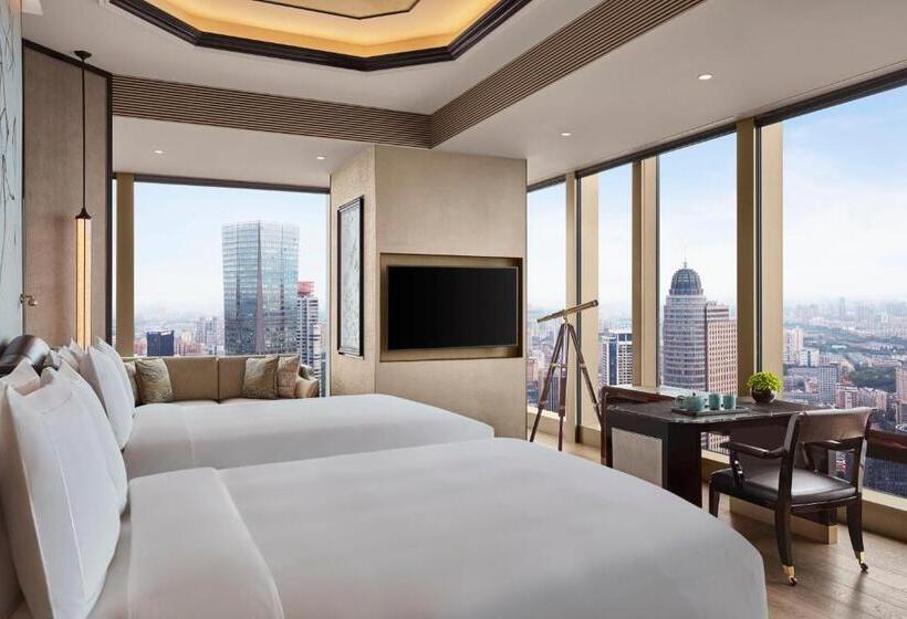 Номер Премиум, The Ritzcarlton, Nanjing