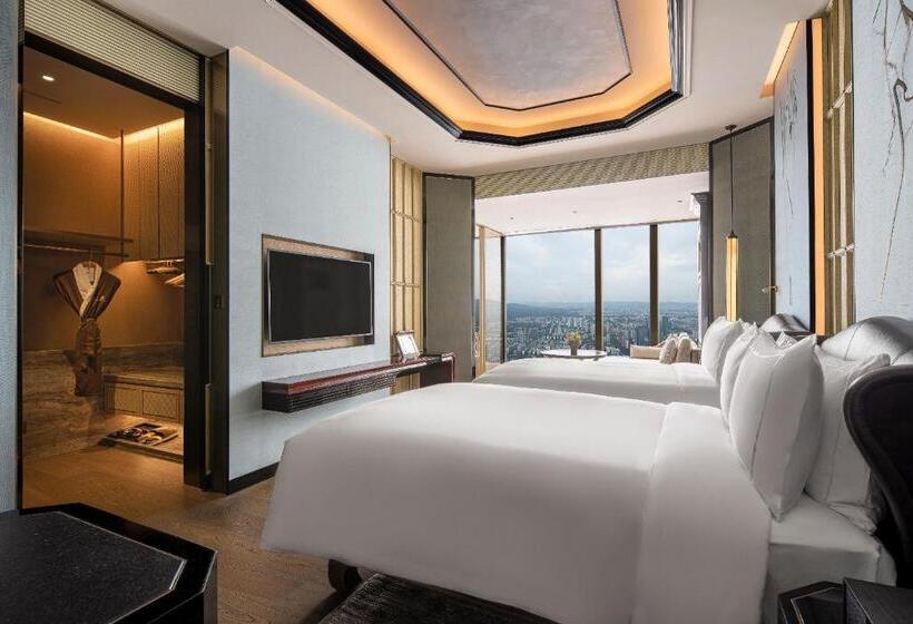 Номер Deluxe Вид на Горы, The Ritzcarlton, Nanjing