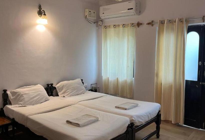 اتاق استاندارد, La Petite Guest House