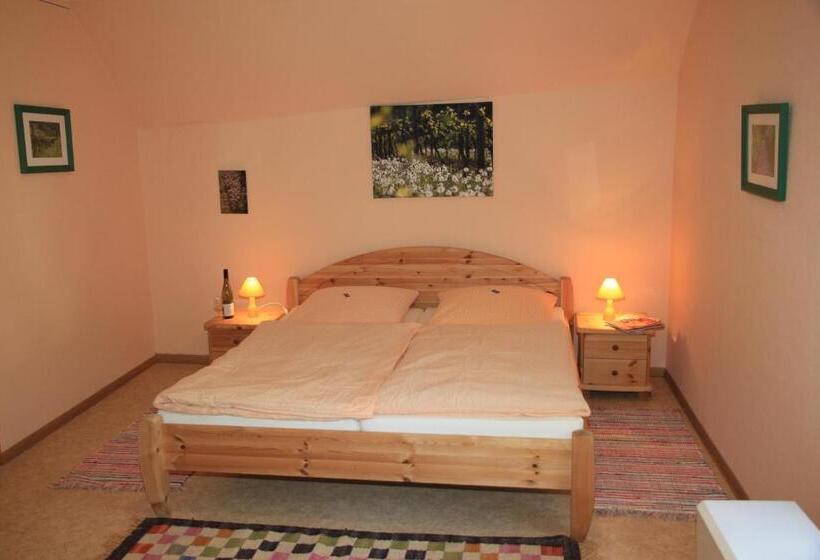 Номер Стандарт, Ferienweingut Serwaziwein