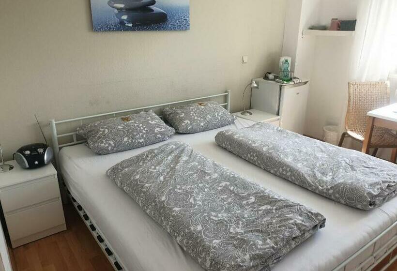 Стандартный Номер Кровать Кинг, Rooming24, Kleine Pension