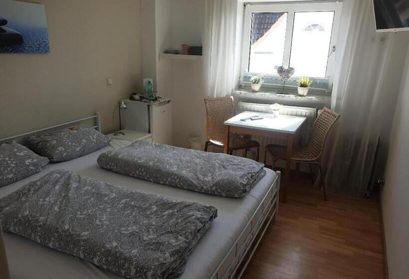 基本间, Rooming24, Kleine Pension