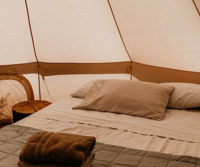 Deluxe Tent, Zion Glamping Adventures