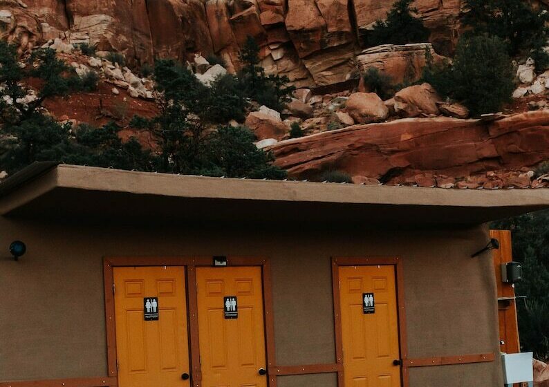 Deluxe Tent, Zion Glamping Adventures