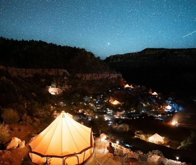 Deluxe Tent, Zion Glamping Adventures