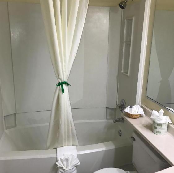 Номер Стандарт, Fairbridge Inn And Suites Sandpoint