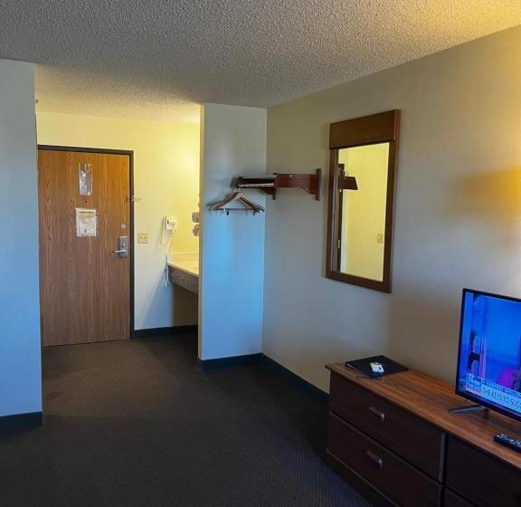 Номер Стандарт, Super 8 By Wyndham Smithville Kansas City