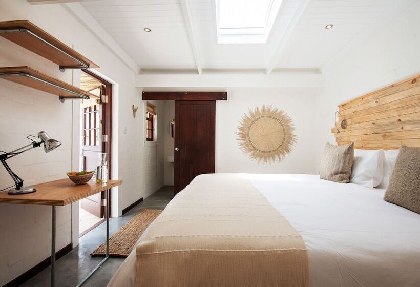 Номер Стандарт Вид на Бассейн, Gonana Guesthouse