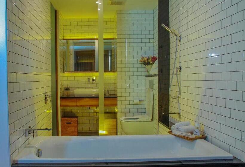 חדר דלוקס עם מיטת קינג, Nagomi Suites &