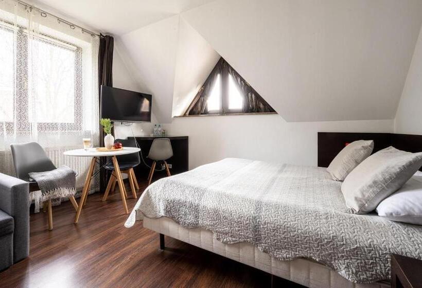 Quarto Estandar, Willa Galantówka