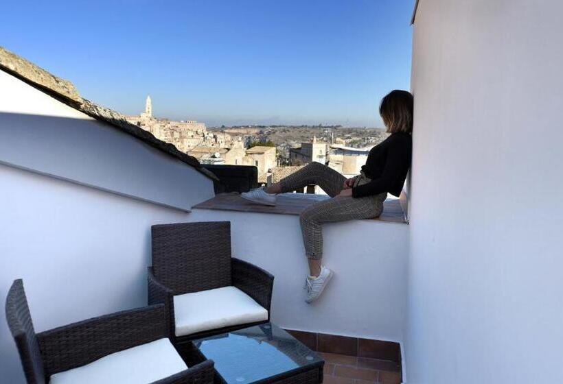 سوییت خانوادگی, Vista Sui Sassi Guest House