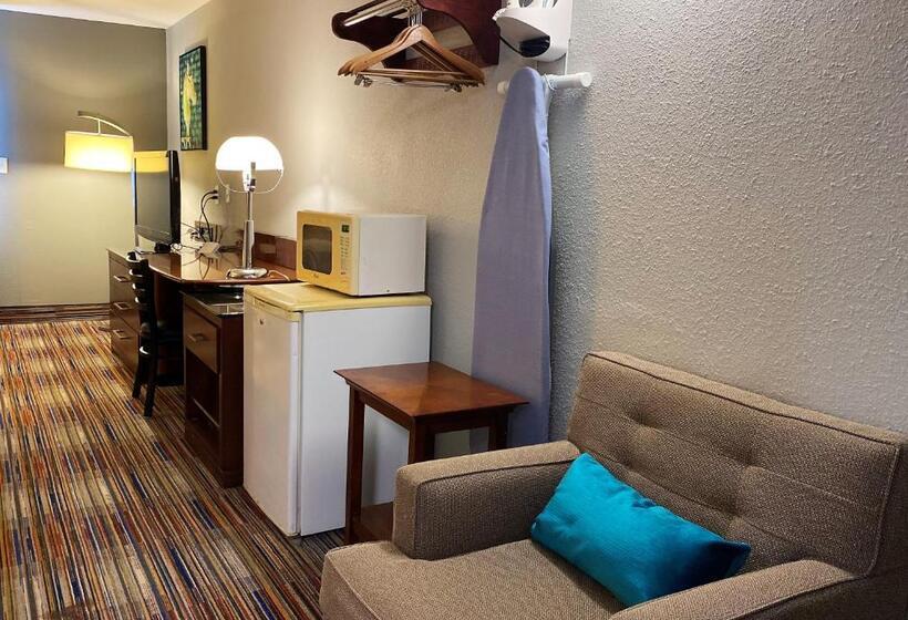Camera Standard, Travelodge By Wyndham Bloomington