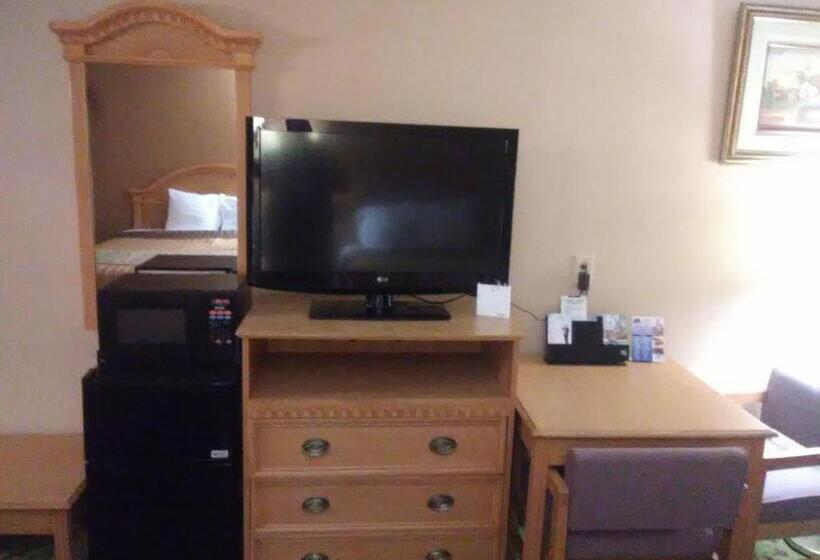 Camera Standard, Travelodge By Wyndham Bloomington
