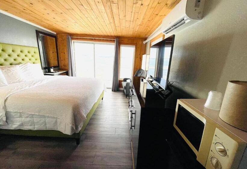 Стандартный Номер Кровать Кинг, Tides Inn & Suites