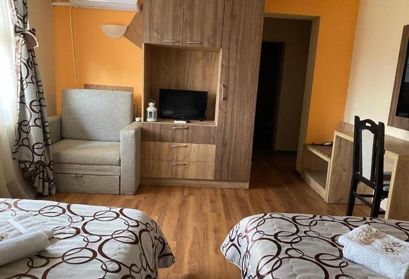 اتاق اکونومی, Kot Garden Guest House