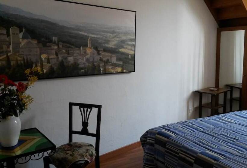 Номер Стандарт, Camere Carli