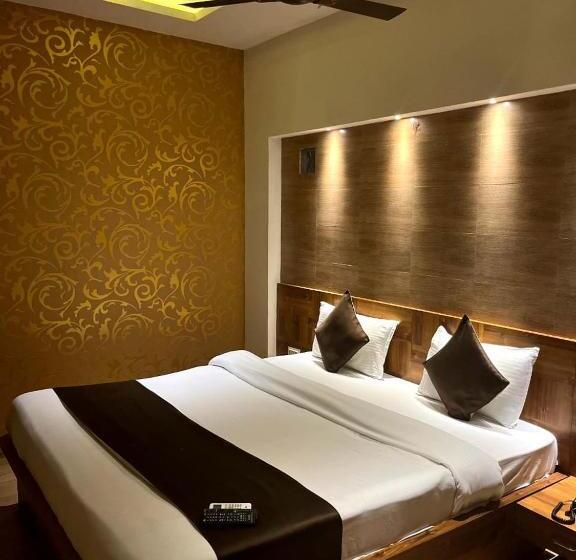 اتاق لوکس, Leela Vilas Pushkar  A Boutique