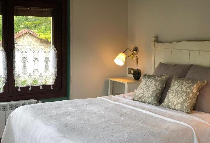 Номер Стандарт, Hostal Arostegui