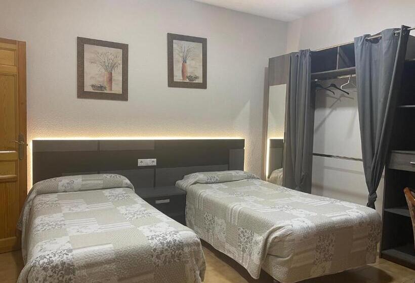 Habitación Estándar, Hostal Costa Azul