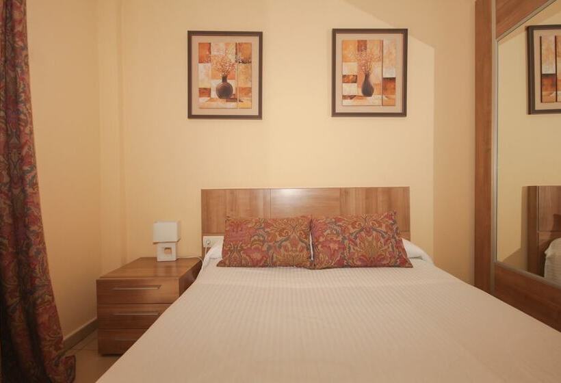 Habitación Familiar, Hostal Costa Azul