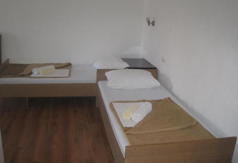 اتاق استاندارد, Rooms Ivan Popić