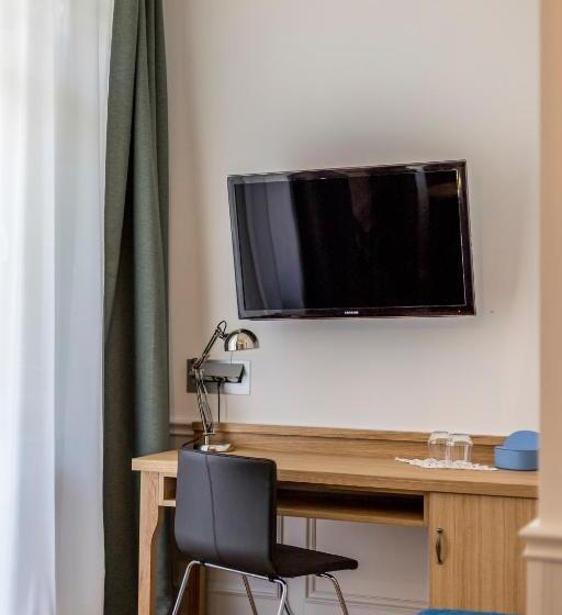 Номер Deluxe с Балконом, Evala Luxury Rooms With Pool And Garden