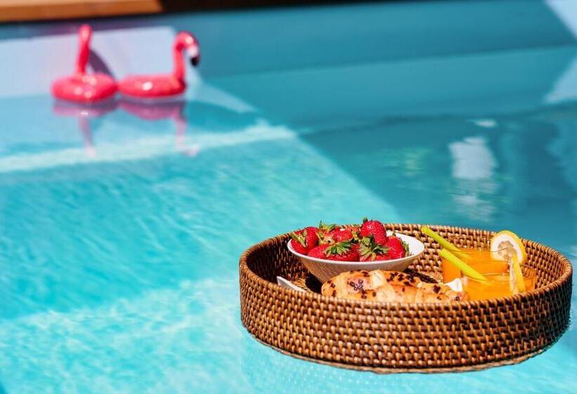 Номер Стандарт, Evala Luxury Rooms With Pool And Garden
