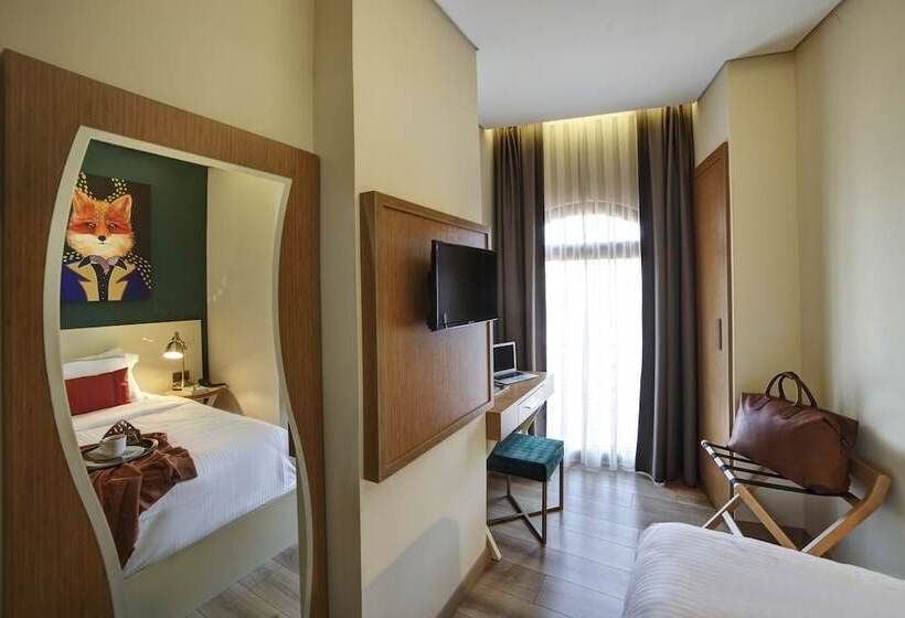 Standard Room, The Fox