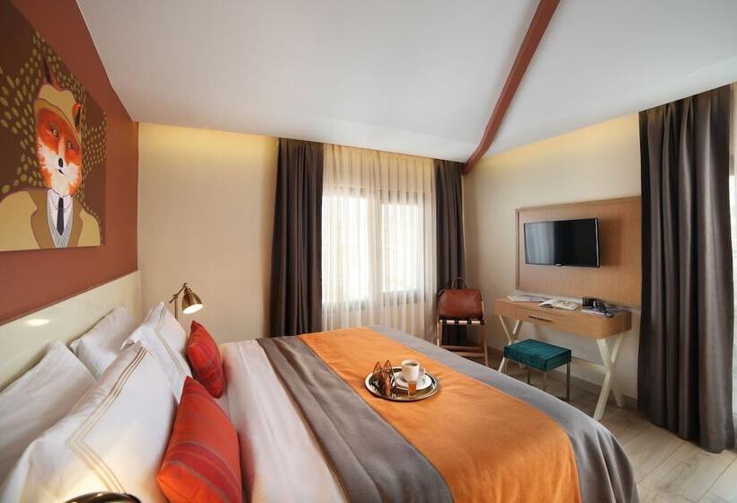 Deluxe Room with Terrace, The Fox