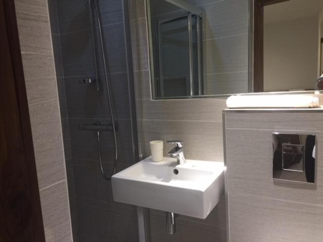 Номер Стандарт, Leisure Inn