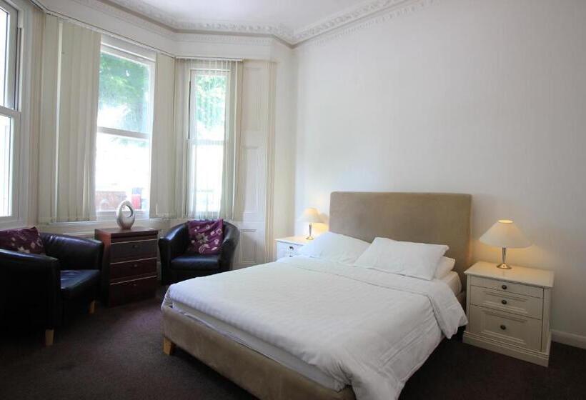 Номер Стандарт, Seafield House