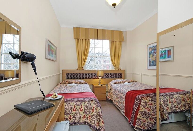Номер Стандарт Трехместный, Kingswaypark Hotel At Park Avenue