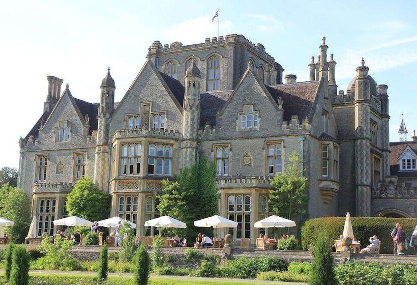 Номер Стандарт, De Vere Tortworth Court