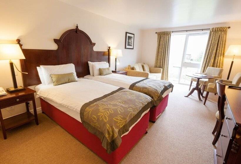 Номер Стандарт, De Vere Tortworth Court
