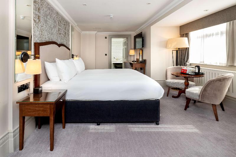 Номер Deluxe Кровать Кинг, Doubletree By Hilton Harrogate Majestic Hotel & Spa
