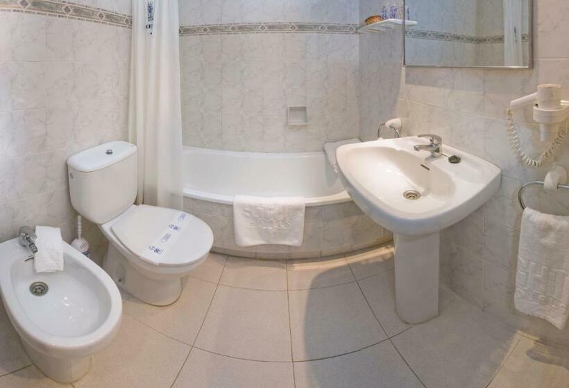 חדר סטנדרט עם מרפסת, Ght Neptuno Tossa & Venus Spa